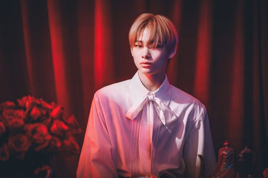 Những thần tượng K-Pop từng là vũ công phụ trước khi ra mắt ảnh 5
