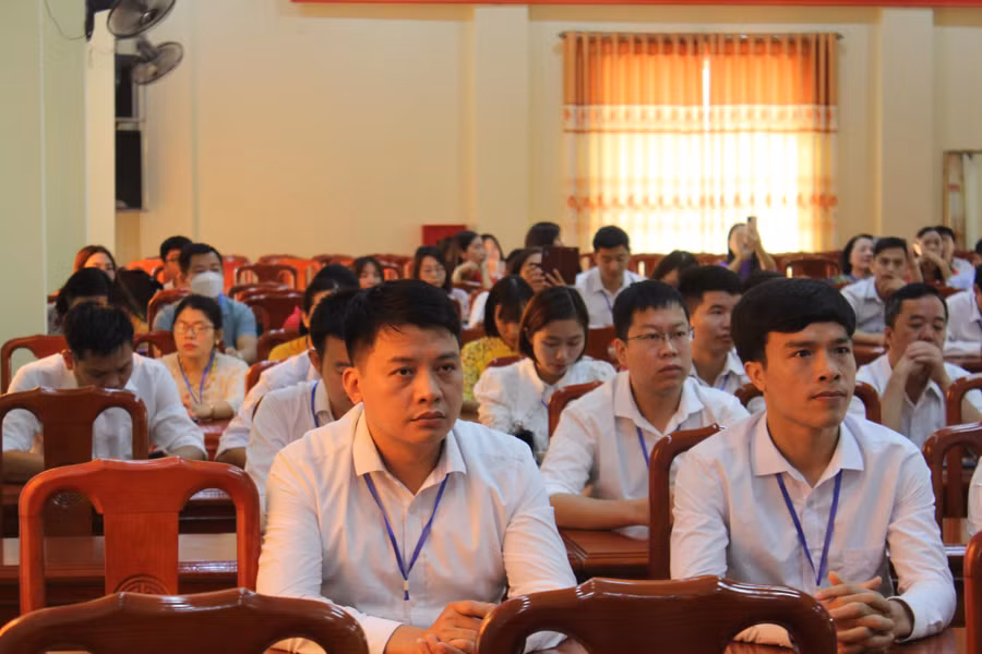 Các giáo viên tham gia Hội thi Giáo viên dạy giỏi cấp THPT năm 2022-2023.