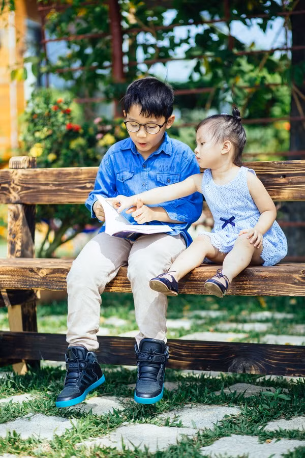 gia đình hoàng bách 2