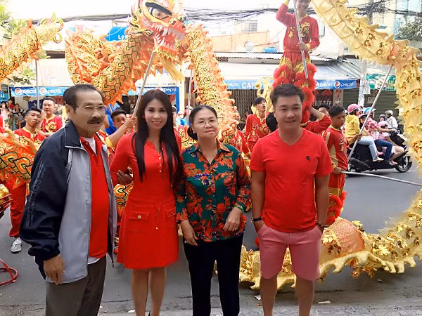 Diễn viên Lý Hương: 