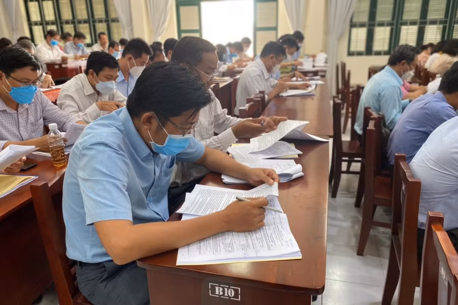 Để chuẩn bị cho kỳ thi, công tác tập huấn cho đội ngũ được các địa phương quan tâm. Trong ảnh: Tập huấn công tác thi tốt nghiệp THPT tại tỉnh Tiền Giang.