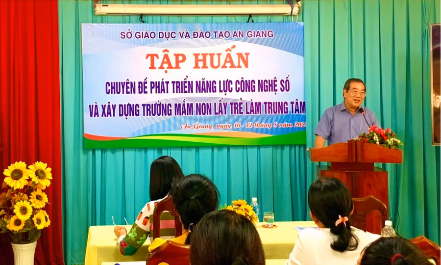 An Giang nâng cao năng lực công nghệ số trong trường mầm non