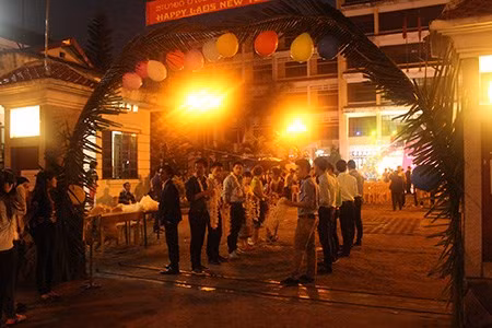 Sinh viên Lào rộn ràng đón tết Bunpimay trên đất Việt Nam ảnh 1
