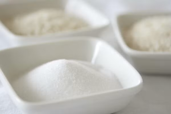 Ăn nhiều đồ ngọt sẽ cản trở sự phát triển của nang tóc. tóc đẹp nhờ thực phẩm