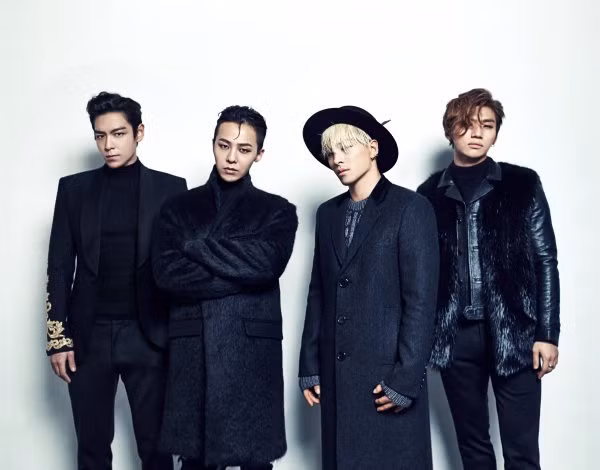 24. BIGBANG: Mặc dù BIGBANG không phát hành bất kỳ bản nhạc mới nào vào năm 2021 nhưng họ vẫn tiếp tục thể hiện sự nổi tiếng của mình đối với người hâm mộ Hàn Quốc! Năm nay, họ đã tích lũy được khoảng 111 triệu lượt xem trên YouTube.
