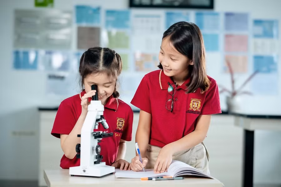 Từ năm học 2022-2023, VAS sẽ triển khai chương trình quốc tế toàn phần Cambridge cho học sinh từ lớp 1-3