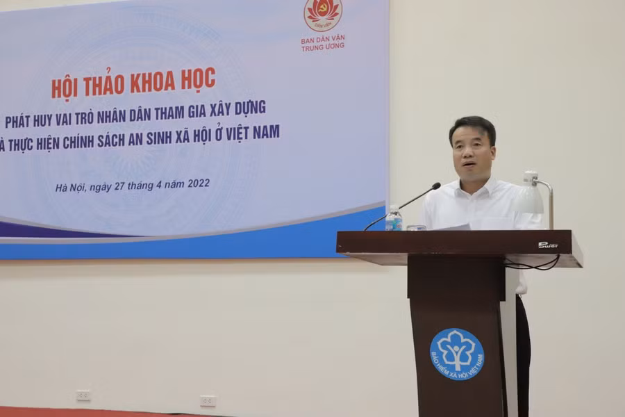Đồng chí Nguyễn Thế Mạnh - Bí thư Ban Cán sự Đảng, Tổng Giám đốc BHXH Việt Nam phát biểu khai mạc Hội thảo.