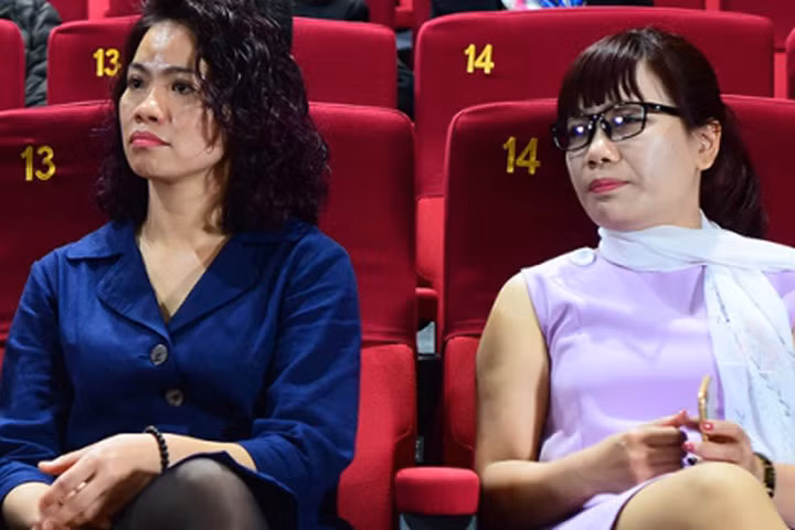 Vợ Trần Lập: Nhìn chồng trên phim, tôi không kìm được nỗi nhớ