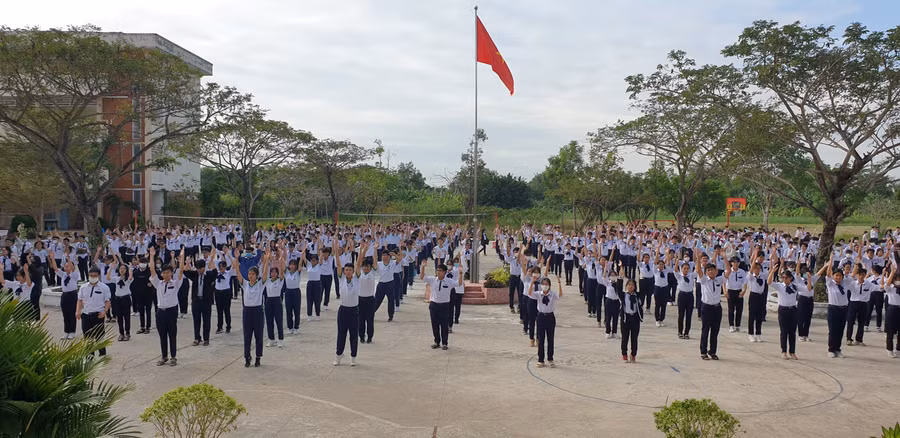 Học sinh Trường THPT chuyên Lý Tự Trọng, TP Cần Thơ. Ảnh: Q. Ngữ