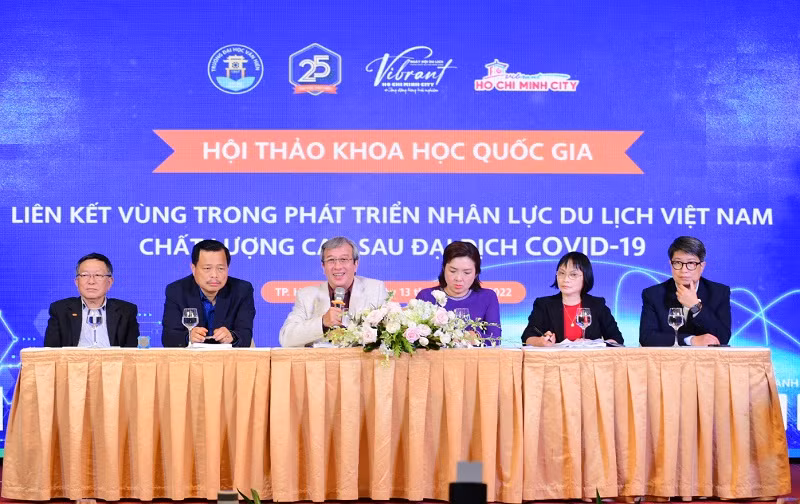 Hội thảo quốc gia về phát triển nhân lực ngành du lịch sau dịch Covid-19. Ảnh: Anh Tú