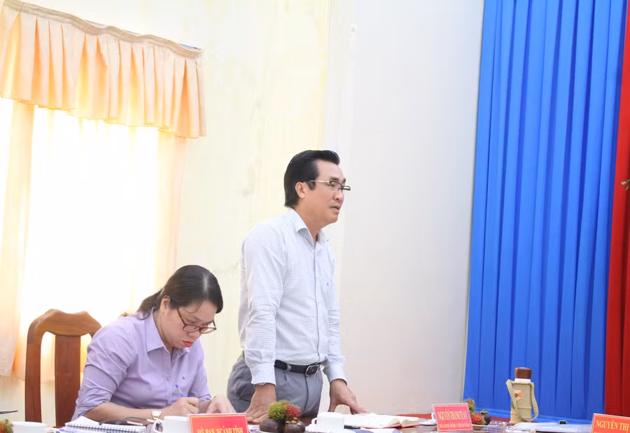 Ông Nguyễn Thanh Tuấn, Phó Giám đốc Sở GD&amp;ĐT Trà Vinh phát biểu tại buổi làm việc.