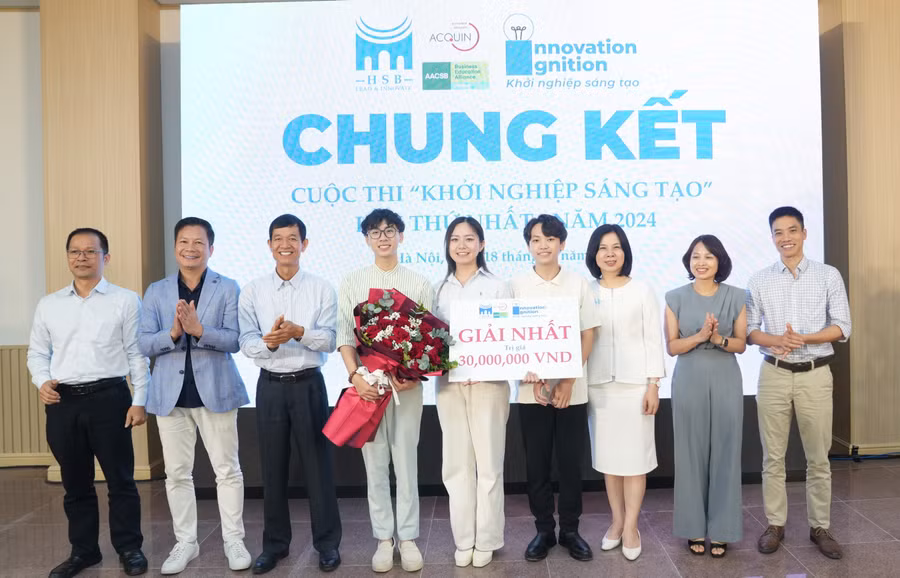TravellB - dự án về ứng dụng du lịch nhận giải Nhất Cuộc thi “Khởi nghiệp sáng tạo HSB - Innovation Ignition 2024”. 