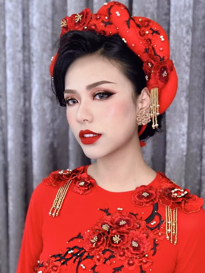 Xu hướng trang điểm thời thượng được các cô dâu lựa chọn nhiều nhất hiện nay ảnh 3