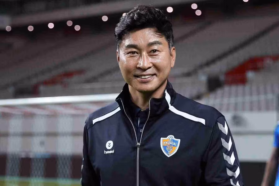Huấn luyện viên Kim Sang Sik được cho là đã nộp hồ sơ ứng cử vào vị trí thuyền trưởng đội tuyển Việt Nam. Ảnh: INT.