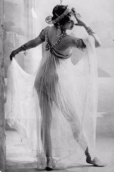 (1906)