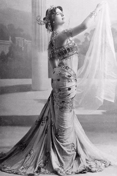 (1906)