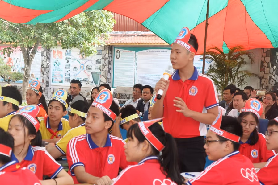 Chuyên đề sôi nổi với những câu hỏi- đáp của các nhóm học sinh