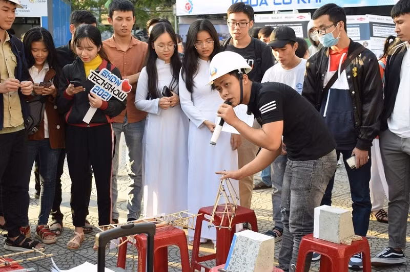 Học sinh các trường THPT Đà Nẵng có thêm sân chơi liên quan đến giáo dục STEM từ các hoạt động gắn kết giữa các trường ĐH và khối phổ thông.