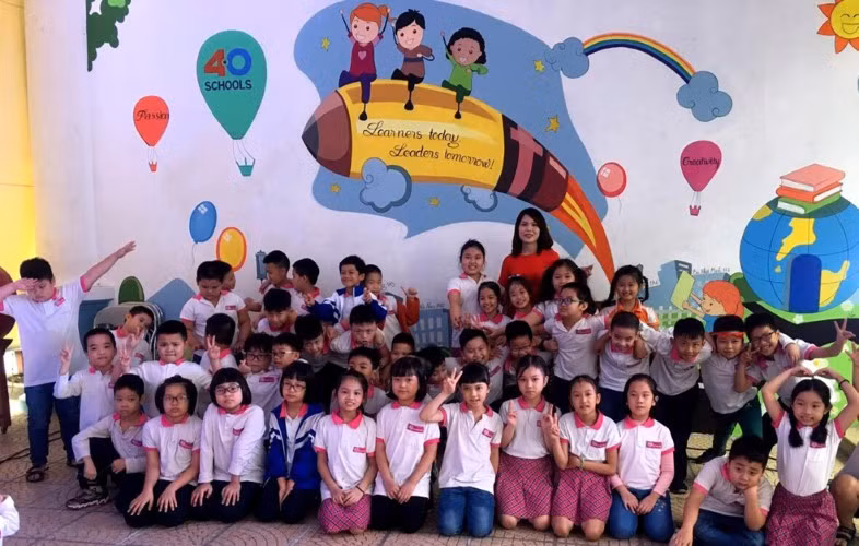 HS cảm nhận được hạnh phúc khi đến trường HS cảm nhận được hạnh phúc khi đến trường