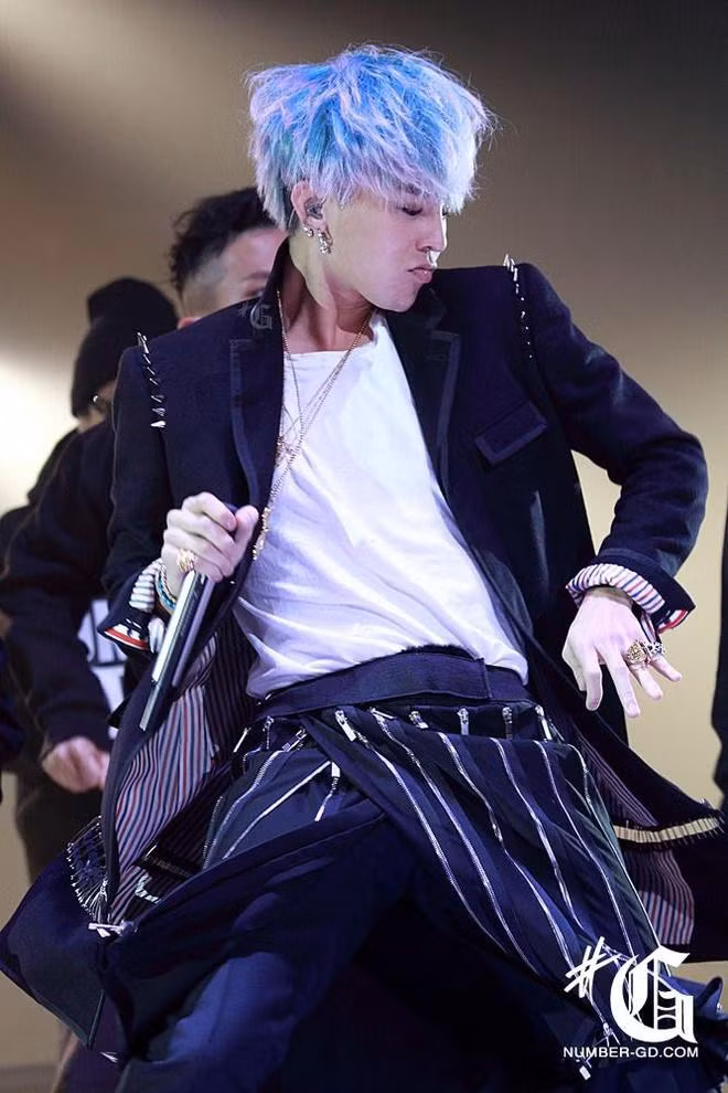 Loat kieu toc va trang phuc doc la chi G-Dragon dam dien hinh anh 9 gd20.jpg