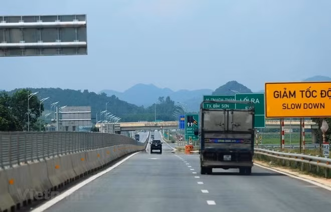 Bộ Giao thông Vận tải đã hoàn thành đưa vào khai thác, vận hành hàng trăm kilomet đường cao tốc trong năm 2023. (Ảnh: Việt Hùng/Vietnam+)
