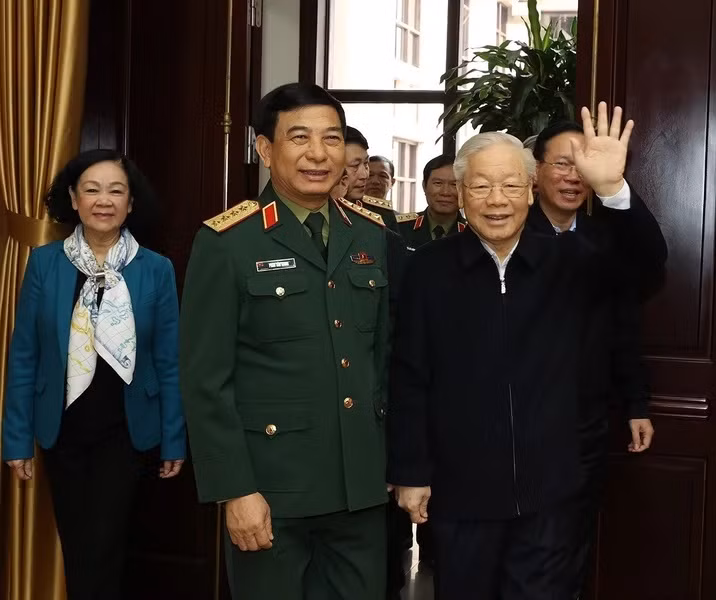 Tổng Bí thư Nguyễn Phú Trọng tới dự Hội nghị Quân ủy Trung ương. (Ảnh: Trí Dũng/TTXVN)