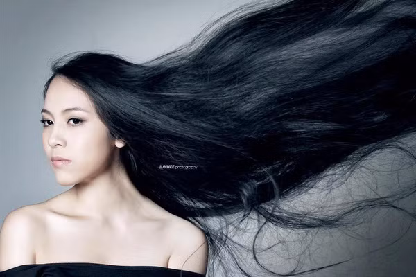Cô gái Hà Nội xinh đẹp sở hữu mái tóc dài... 1m75 ảnh 1