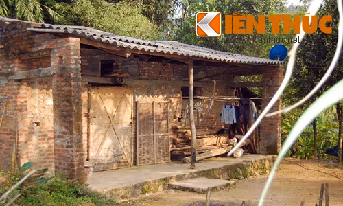 Căn nhà của hung thủ Lon, nơi xảy ra vụ Lon hiếp dâm cháu gái 5 tuổi.