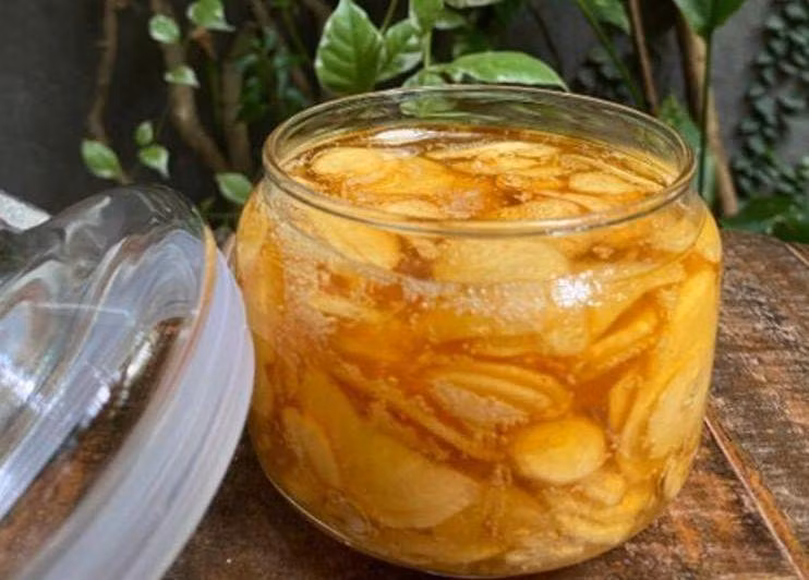 Sản phẩm sâm bố chính ngâm mật ong. Sản phẩm sâm bố chính ngâm mật ong.