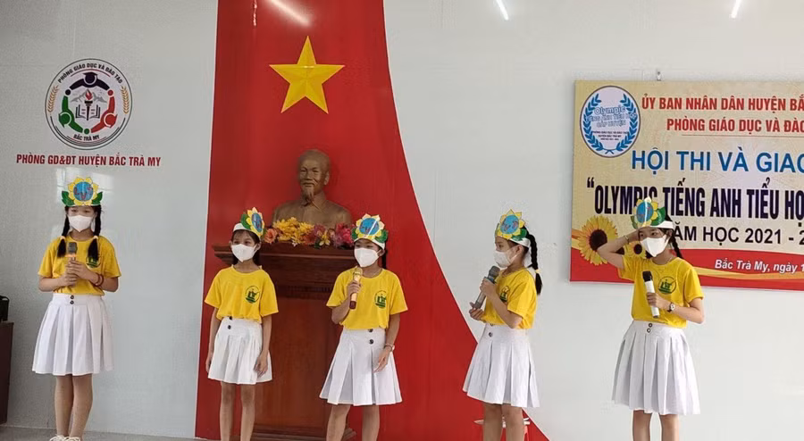 Học sinh Tiểu học huyện Bắc Trà My tham gia Hội thi - giao lưu Olympic tiếng Anh (năm học 2021 – 2022).