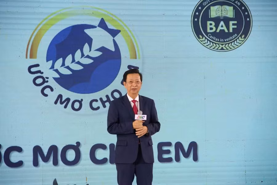 PGS.TS Võ Văn Thắng - Hiệu trưởng Trường ĐH An Giang phát biểu tại Chương trình. PGS.TS Võ Văn Thắng - Hiệu trưởng Trường ĐH An Giang phát biểu tại Chương trình.