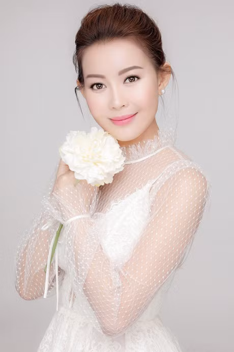 Hoa hau Hai Duong 