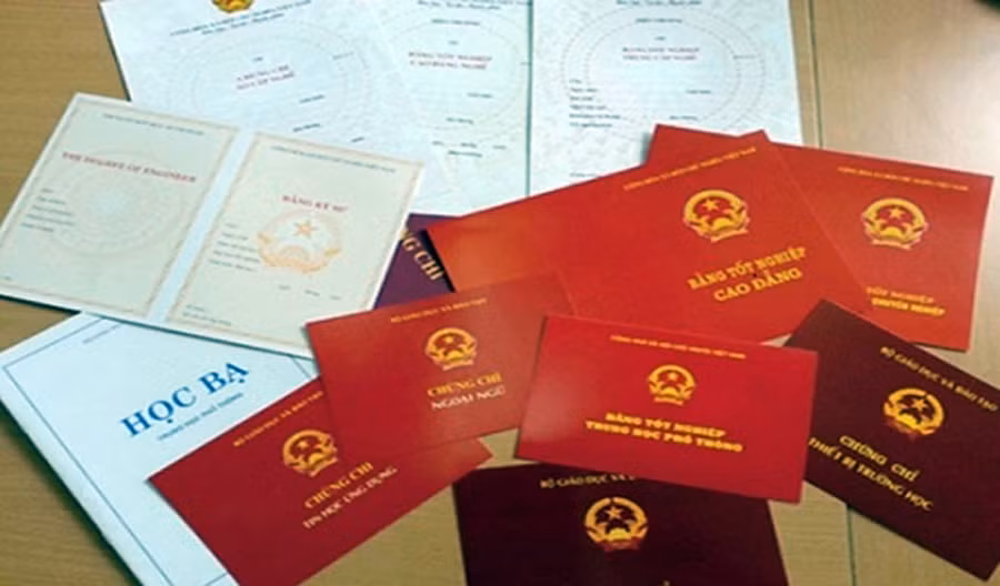Cần có nhận thức đúng đắn về chứng chỉ và trình độ chuyên môn Cần có nhận thức đúng đắn về chứng chỉ và trình độ chuyên môn