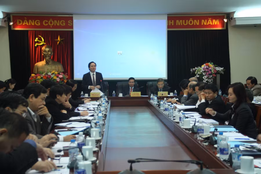 Bộ trưởng Phùng Xuân Nhạ phát biểu tại buổi làm việc