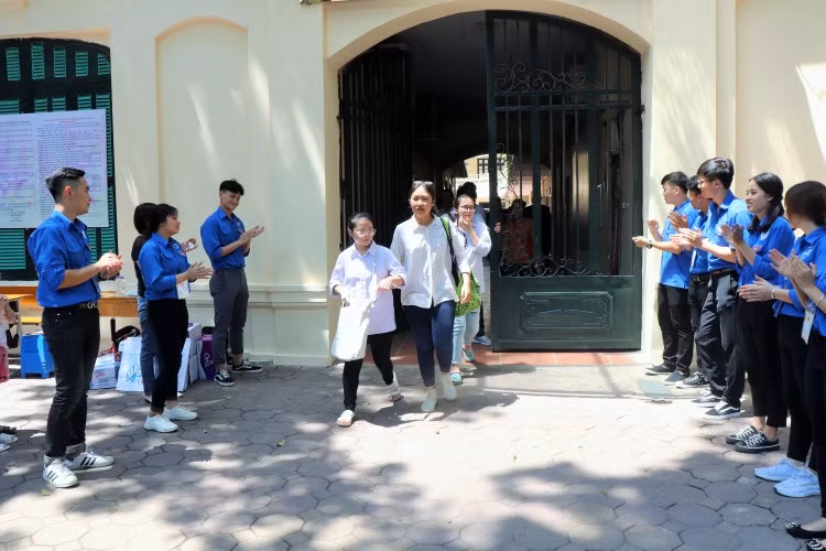Thí sinh trong Kỳ thi THPT quốc gia năm 2019 tại Hà Nội. Ảnh: Thiên Thanh