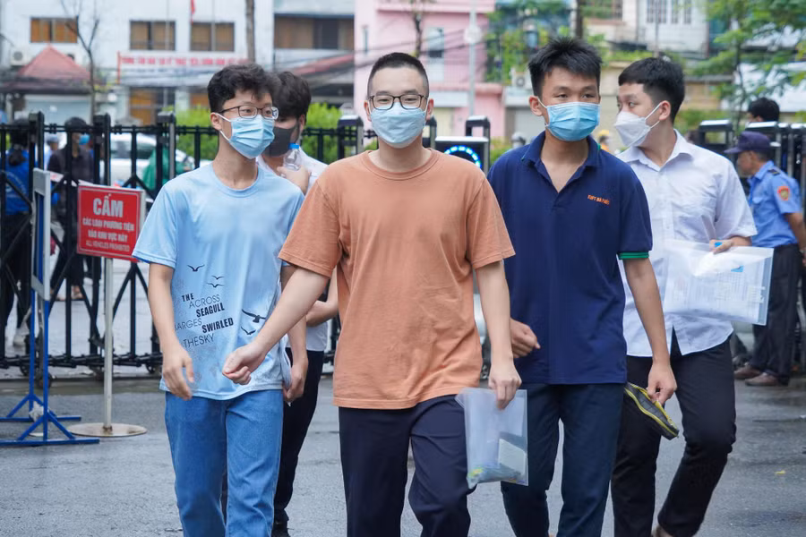Thí sinh tham dự Kỳ thi đánh giá tư duy năm 2022, do Trường ĐH Bách khoa Hà Nội tổ chức. Ảnh: NTCC Thí sinh tham dự Kỳ thi đánh giá tư duy năm 2022, do Trường ĐH Bách khoa Hà Nội tổ chức. Ảnh: NTCC