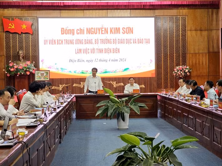Bộ trưởng Nguyễn Kim Sơn làm việc với tỉnh Điện Biên.