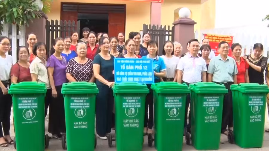 Hội LHPN TP Thái Nguyên phối hợp với Hội Nông dân TP cùng chung tay bảo vệ môi trường. Hội LHPN TP Thái Nguyên phối hợp với Hội Nông dân TP cùng chung tay bảo vệ môi trường.