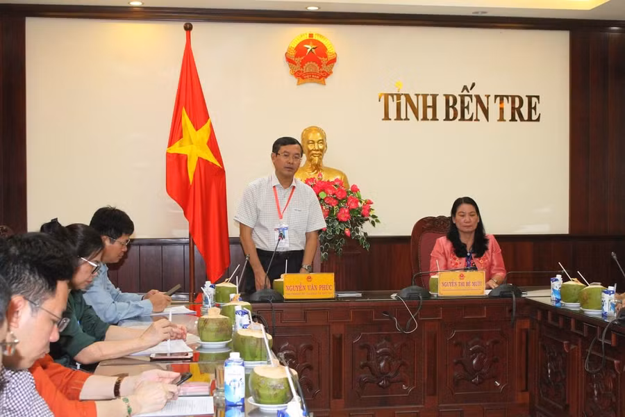 Thứ trưởng Nguyễn Văn Phúc phát biểu tại buổi làm việc.