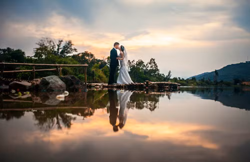Chuyện tình lãng mạn của chàng công an si tình ảnh 8 Chuyện tình lãng mạn của chàng công an si tình - 9