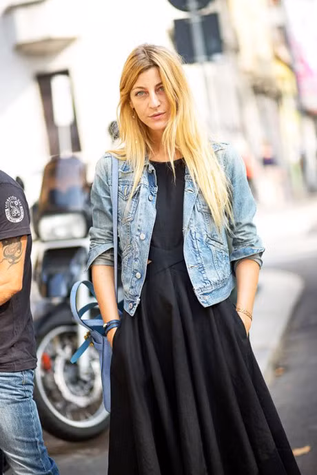 Cung hoc hoi 4 bi quyet bien hoa phong cach chi voi 1 chiec ao Denim - Anh 7
