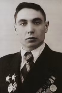 Ivan Byvshikh là cựu quân nhân Liên Xô