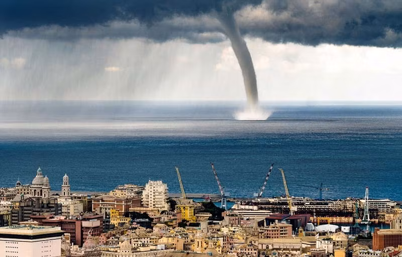 vòi rồng khổng lồ, Italia, lốc xoáy