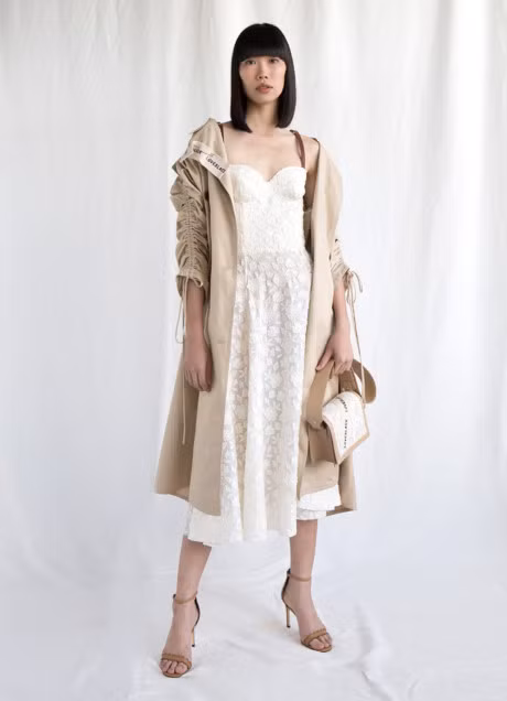 Thoi trang xuan he toi gian ma van lich su cho cac nang cong so - Anh 3