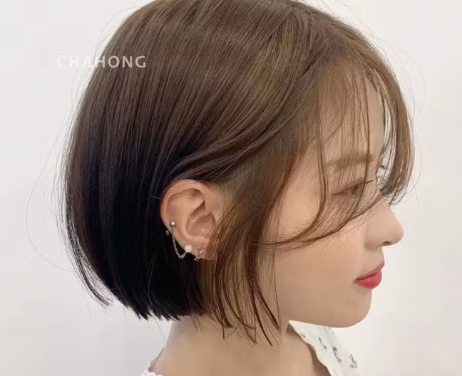 5 kiểu tóc ngắn uốn cụp cho nàng gương mặt V-line thon gọn ảnh 5