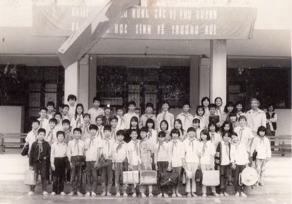 Thầy trò Trường THCS Giảng Võ những ngày đầu chuyển về trường mới
