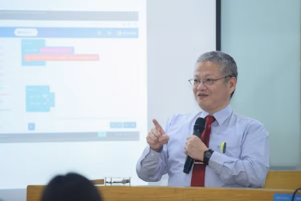 Ông Victor T.S. Horng, Giám đốc cấp cao, Tập đoàn Công nghệ Hon Hai, Đài Loan Ông Victor T.S. Horng, Giám đốc cấp cao, Tập đoàn Công nghệ Hon Hai, Đài Loan