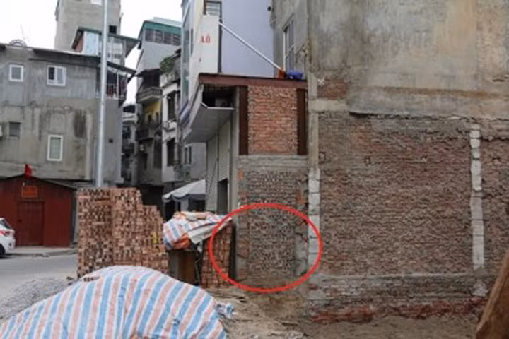 Hà Nội: Mảnh đất chưa đủ 2 m2 được trả 1,5 tỷ nhất định không bán