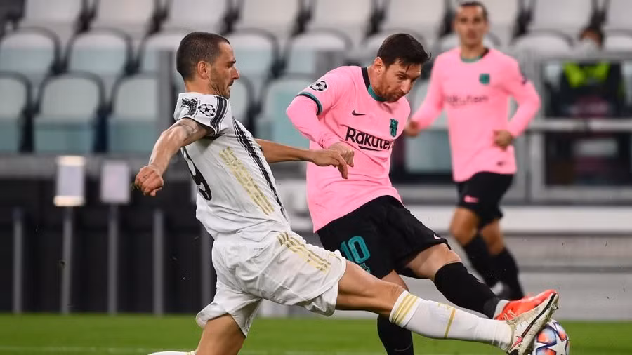 Messi ấn định chiến thắng 2-0 cho Barca trước Juventus.
