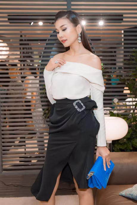 Thanh Hang thoi bung mot ho vai khien may rau thon thuc - Anh 6